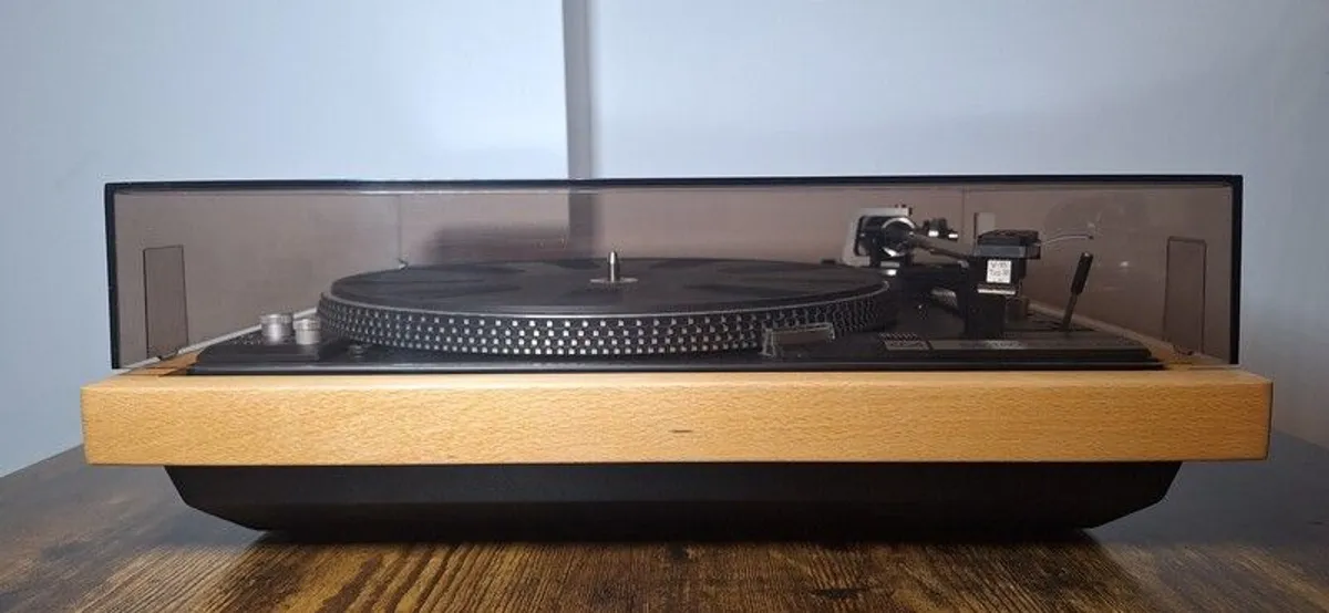 Dual 604 Electronic Direct Drive Turntable + Shure V15 Type III - Image 3
