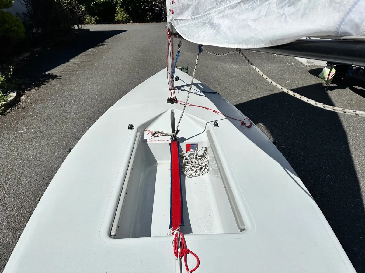 Laser sailing boat - Image 2