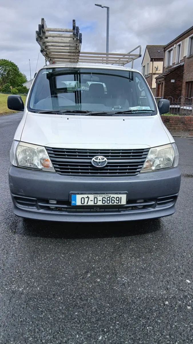 Toyota HiAce 2007 - Image 3