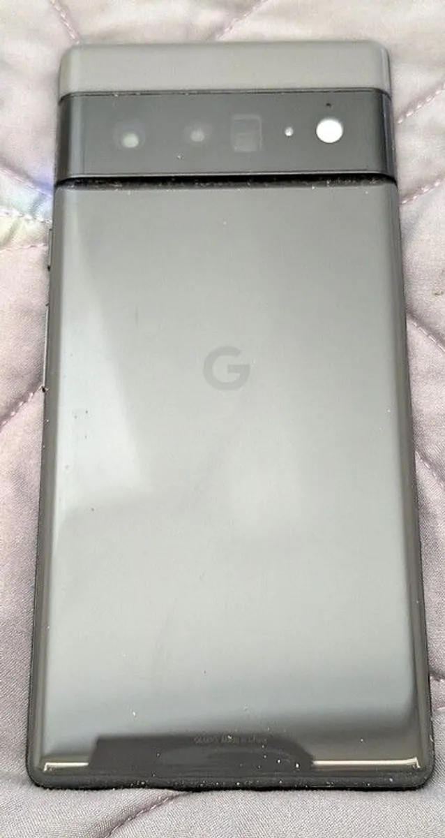 Google Pixel 6 Pro 128GB | Stormy Black | Unlocked | Excellent Battery (269 Cycles) + Case - Image 2