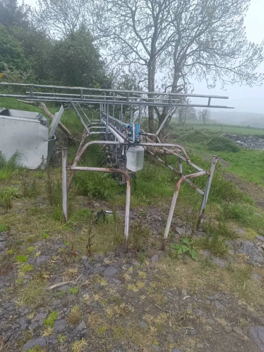 Milking parlour - Image 1