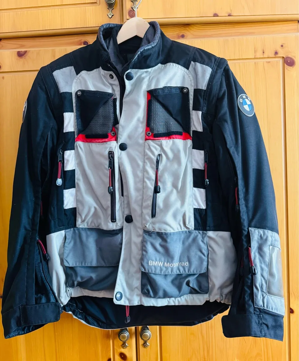 Rallye pro 2 jacket and pants, Givi box - Image 1