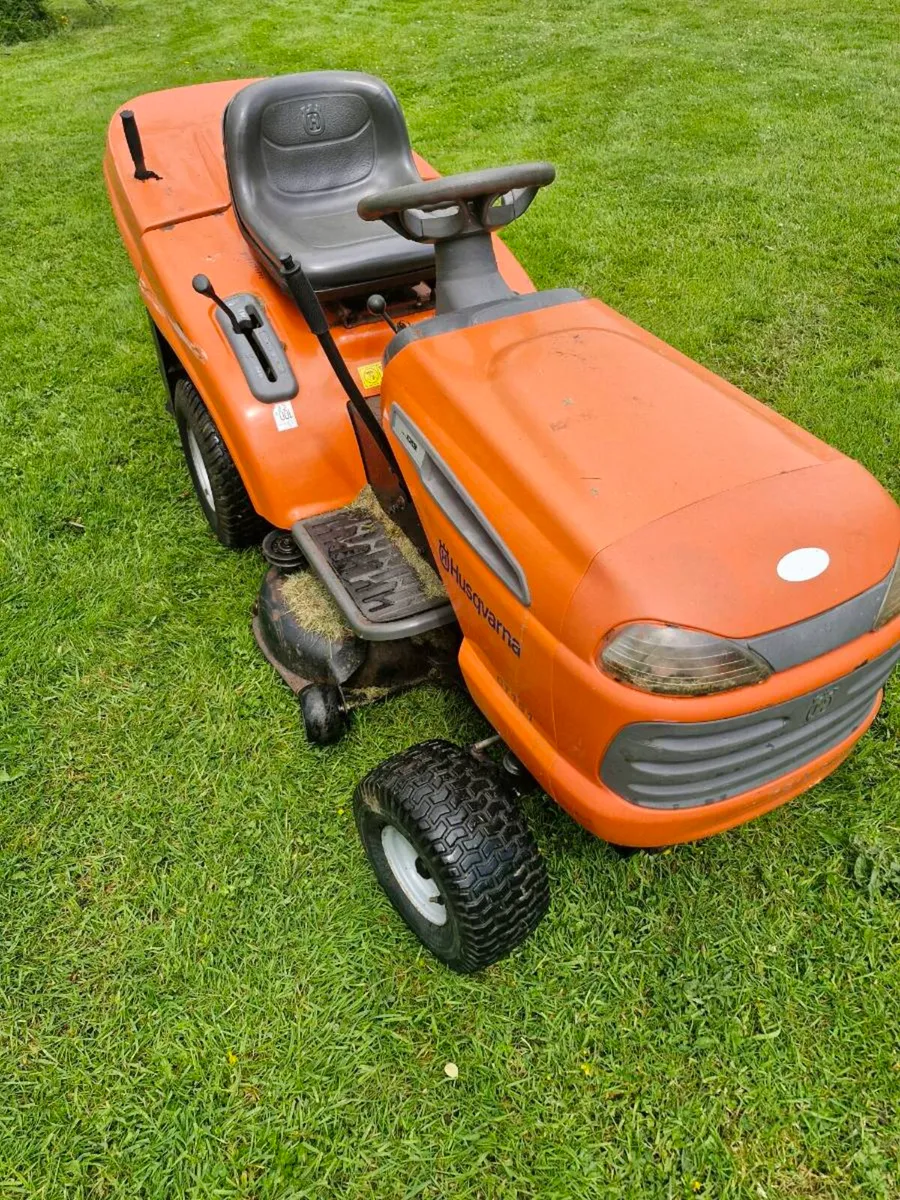 Husqvarna Cth151 ride on mower Delivery available - Image 1