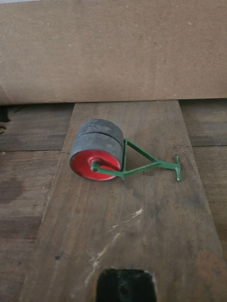 Dinky 1950's Garden Roller - Image 1