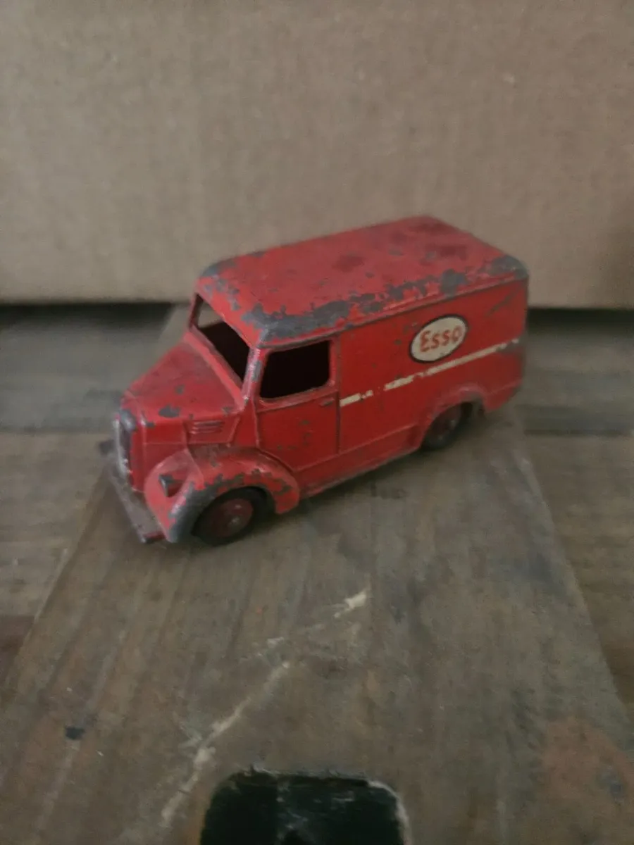 Dinky 1950's Esso Van - Image 2