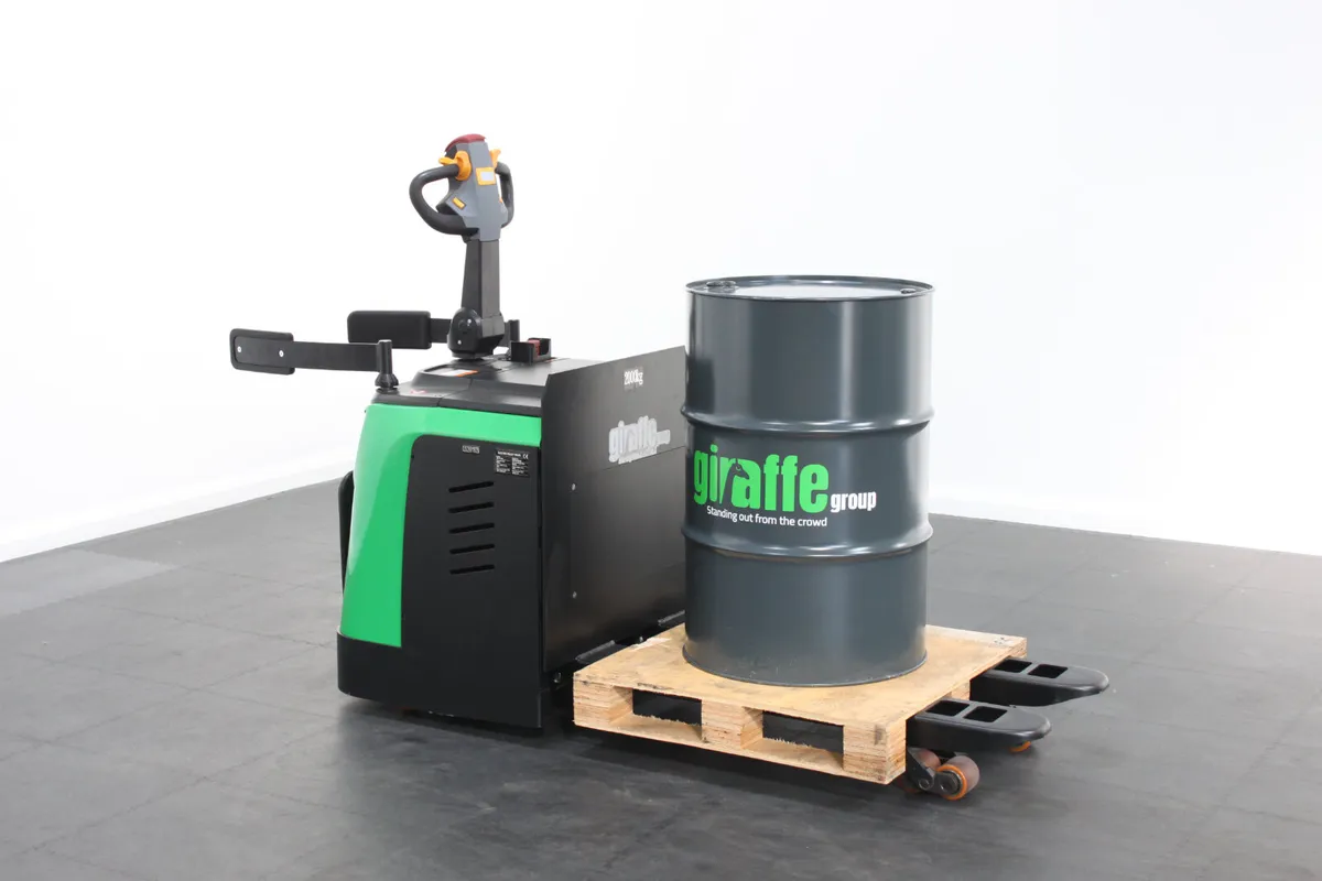 giraffe GET20P Stand-on Pallet truck– 2,000kg - Image 4