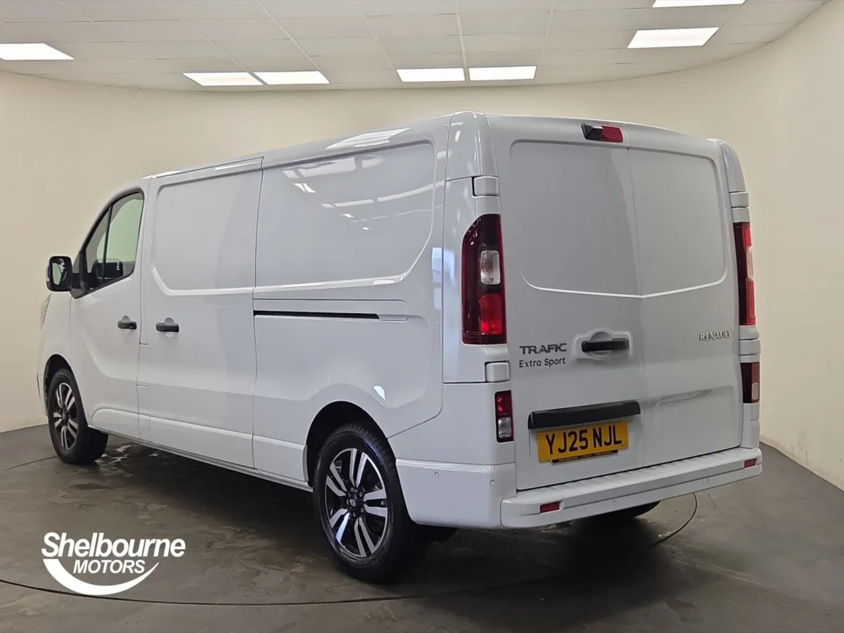 Renault Trafic Lwb Diesel Extra Sport - Image 2