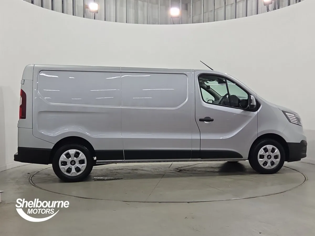 Renault Trafic Lwb Diesel Advance - Image 3