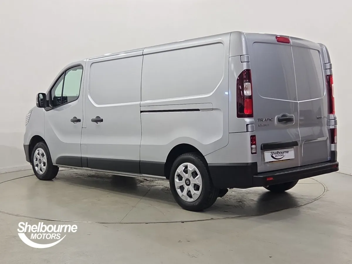 Renault Trafic Lwb Diesel Advance - Image 2