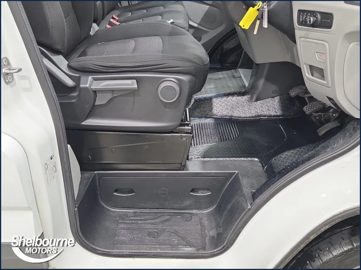 Maxus Deliver 9 Lwb Diesel Rwd - Image 4