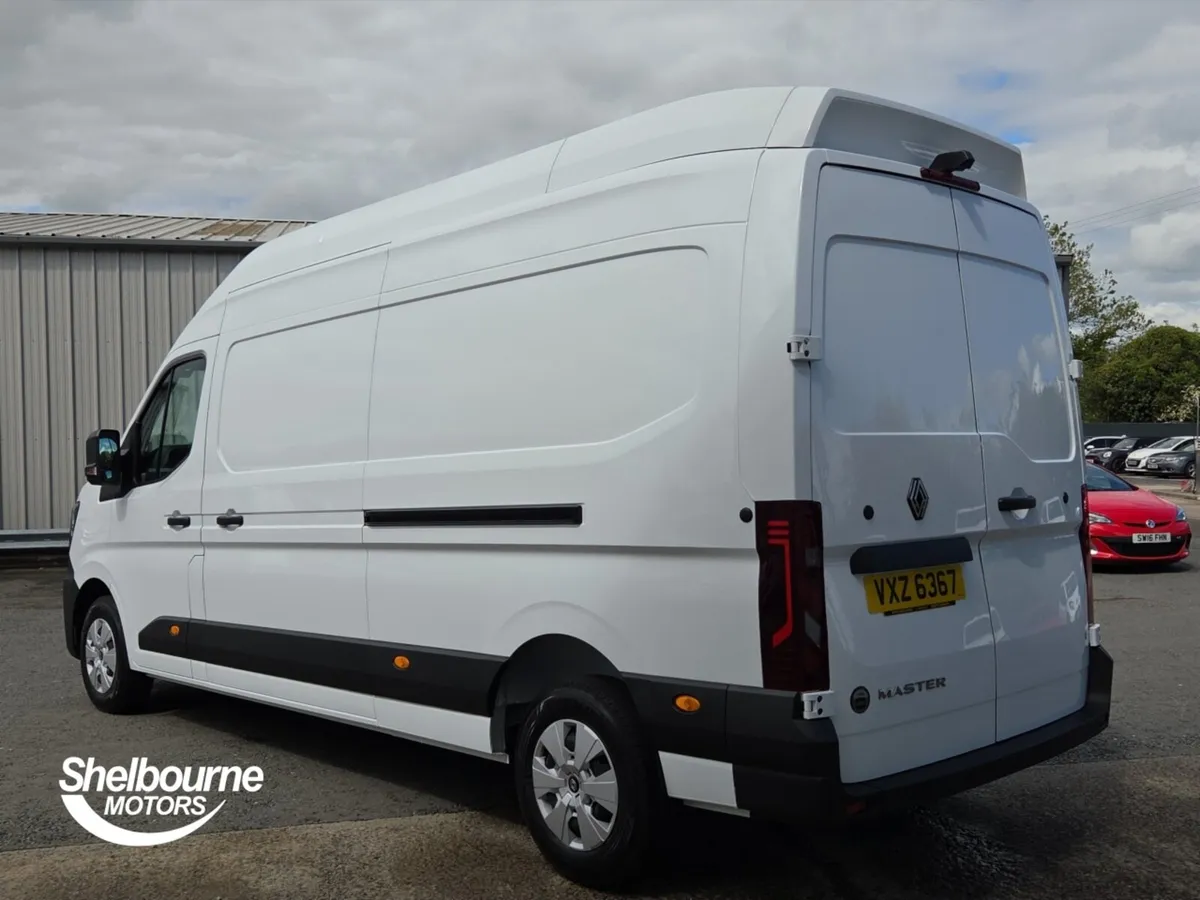 Renault Master Lwb Diesel Fwd Advance - Image 2