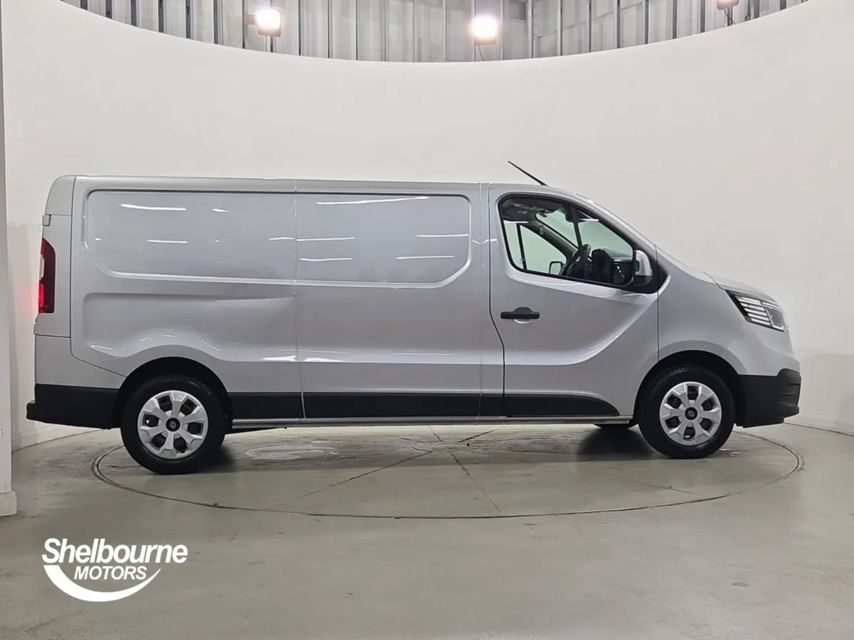 Renault Trafic Lwb Diesel Advance - Image 3
