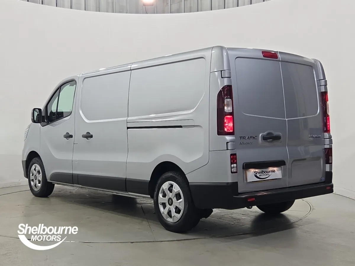 Renault Trafic Lwb Diesel Advance - Image 2
