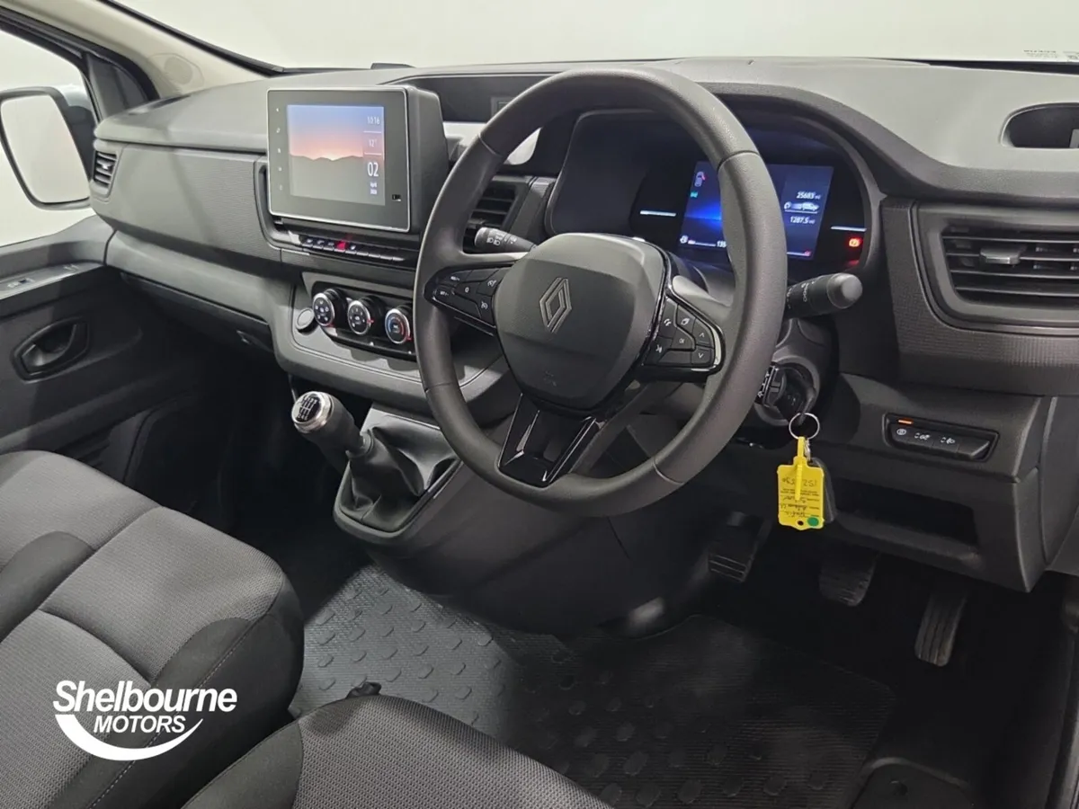 Renault Trafic Lwb Diesel Advance - Image 4