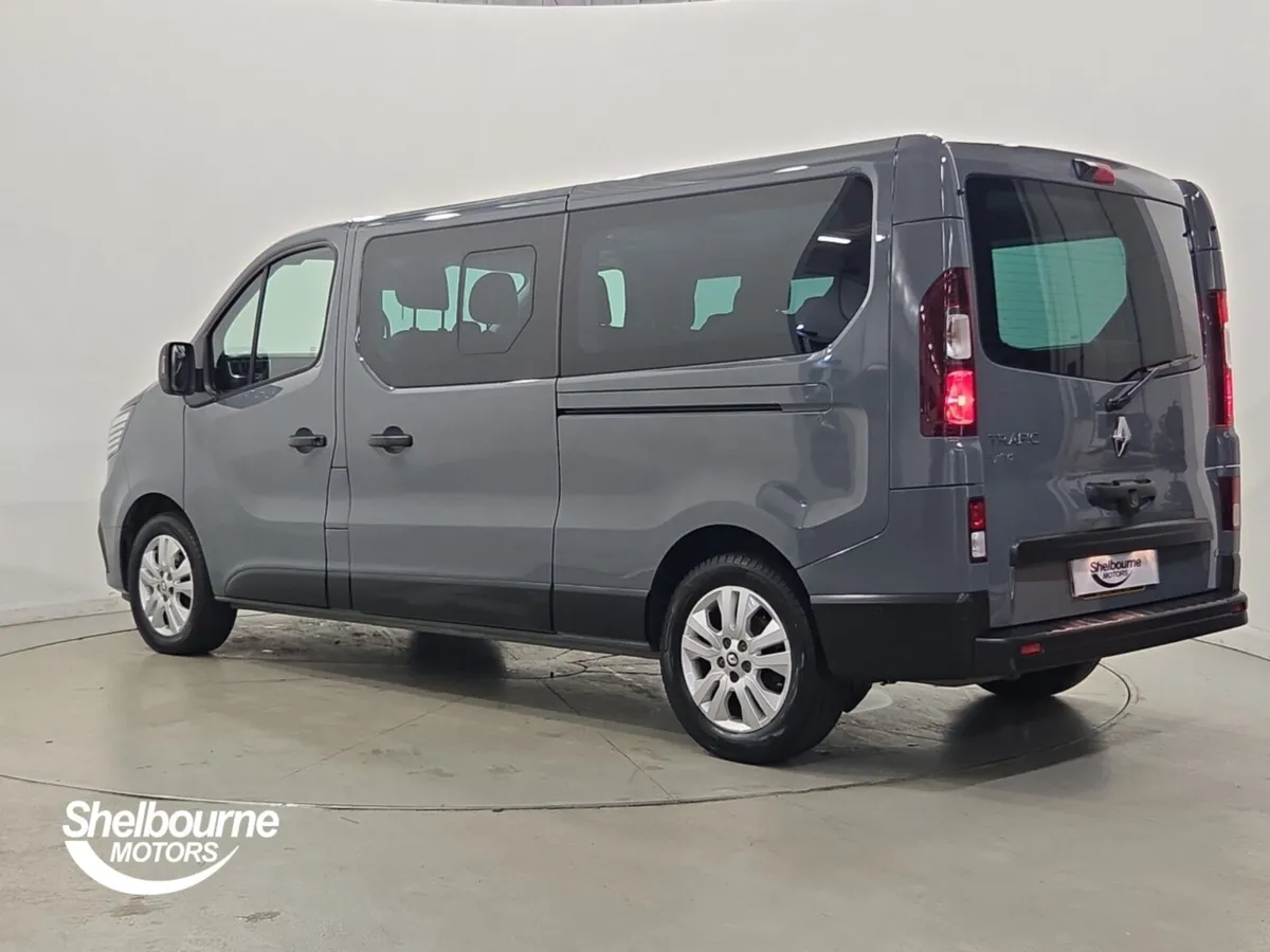 Renault Trafic Lwb Minibus Diesel Extra - Image 2