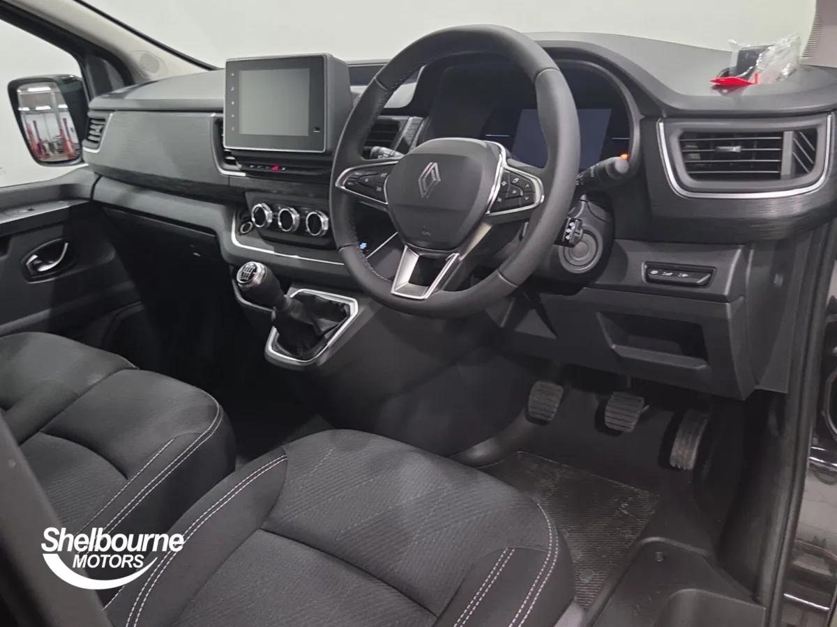 Renault Trafic Lwb Diesel Extra Sport - Image 4