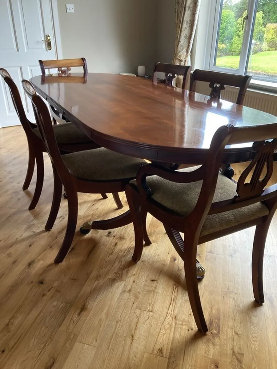 Mahogany dining room table and chairs - Image 1