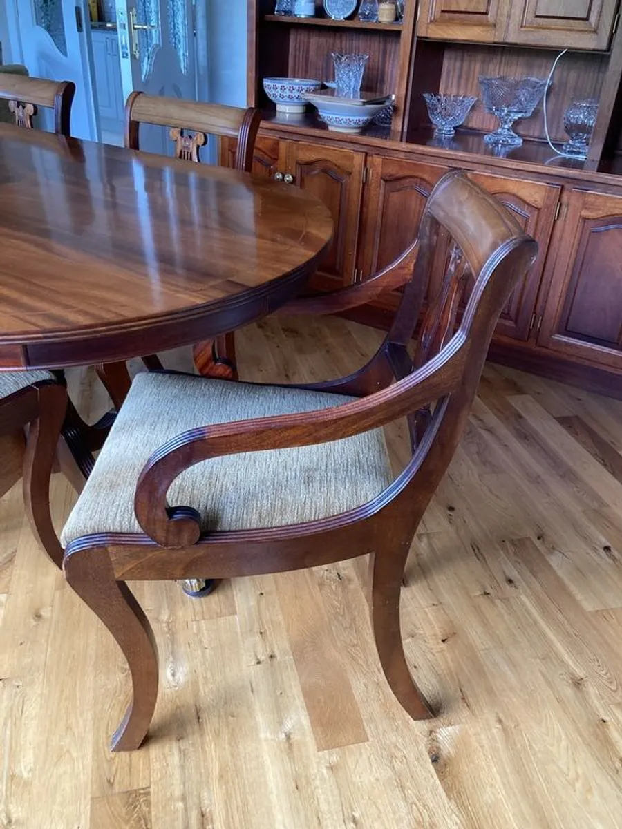 Mahogany dining room table and chairs - Image 3