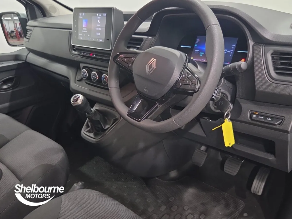 Renault Trafic Lwb Diesel Advance - Image 4