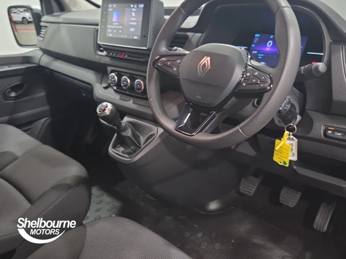 Renault Trafic Lwb Diesel Advance - Image 4