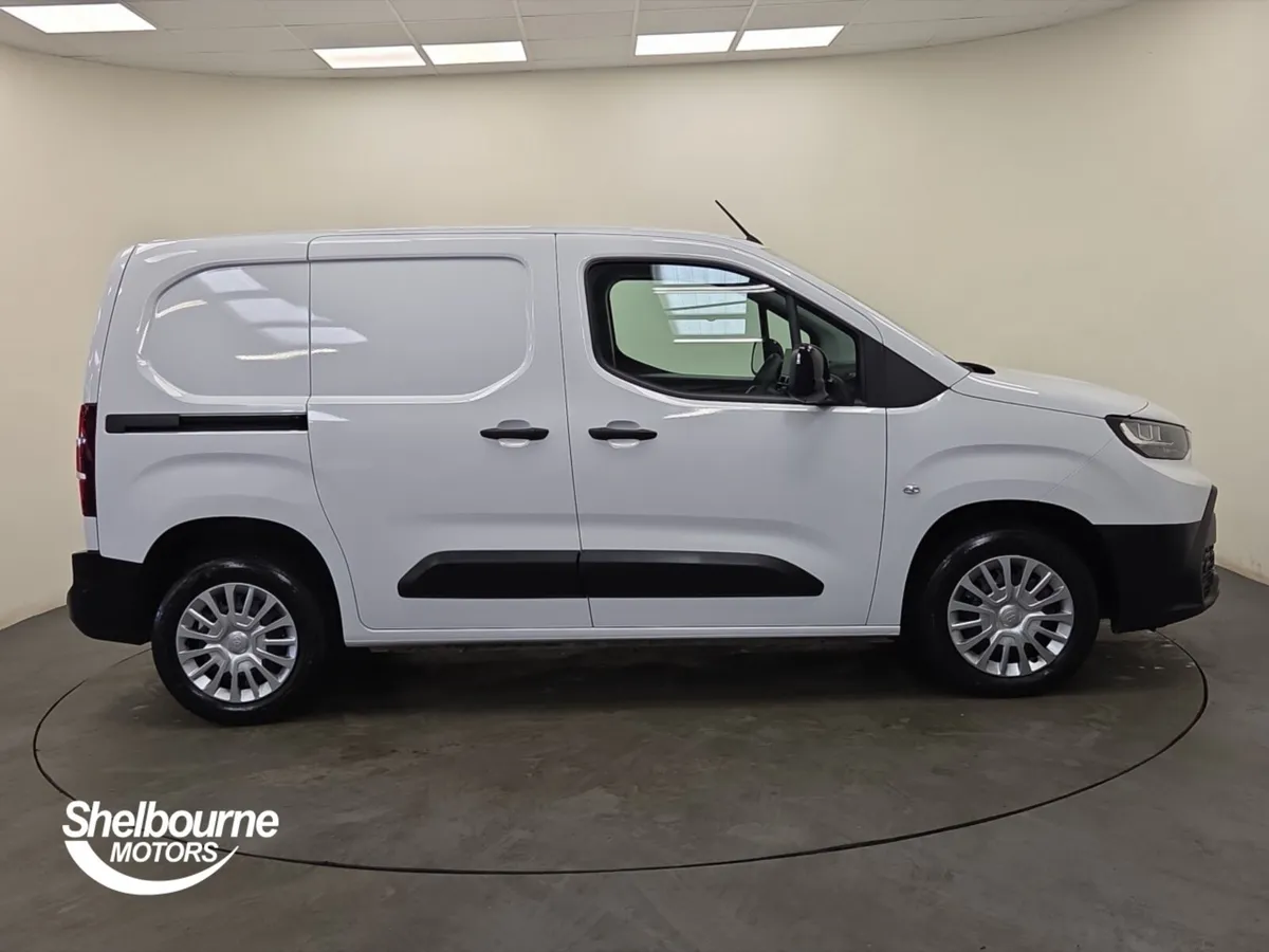 Toyota Proace City L1 Diesel Icon - Image 3