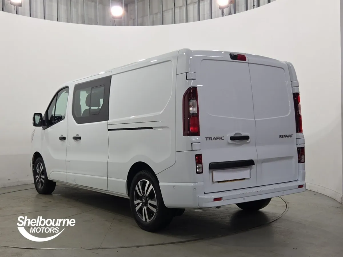 Renault Trafic Lwb Diesel Extra Sport - Image 2