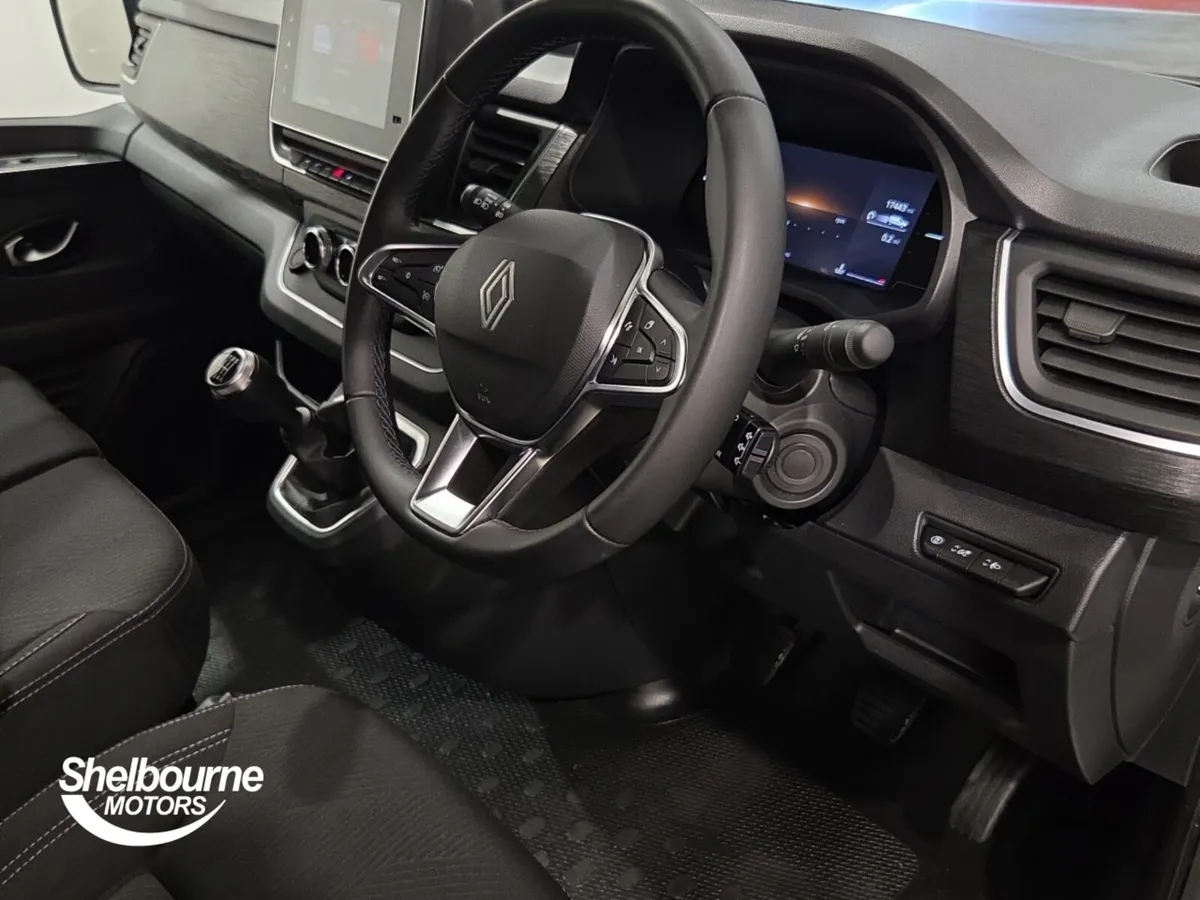 Renault Trafic Lwb Diesel Extra Sport - Image 4