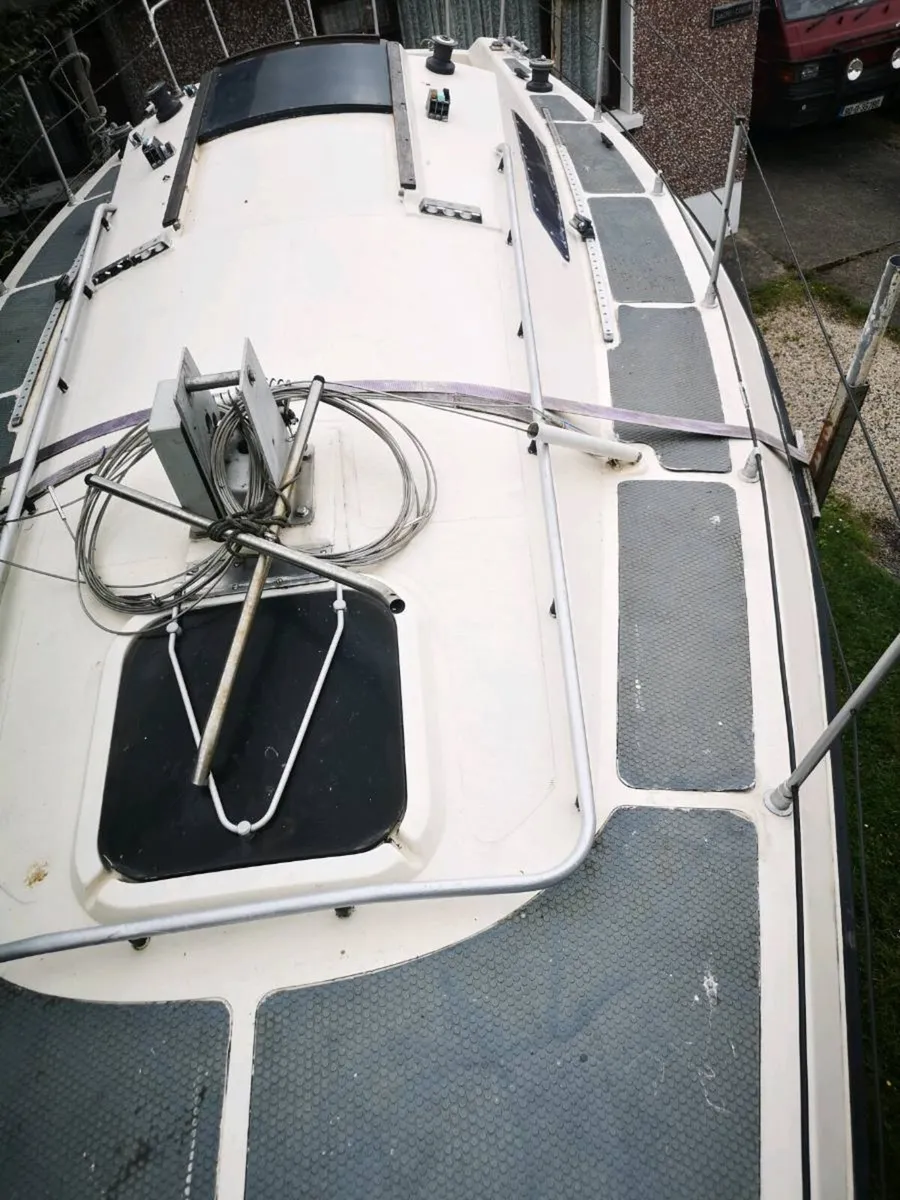 Sail Boat - Image 3