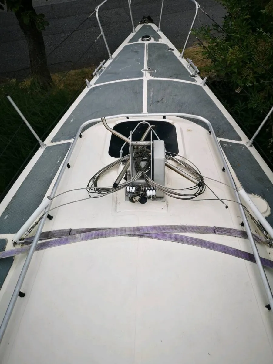 Sail Boat - Image 4