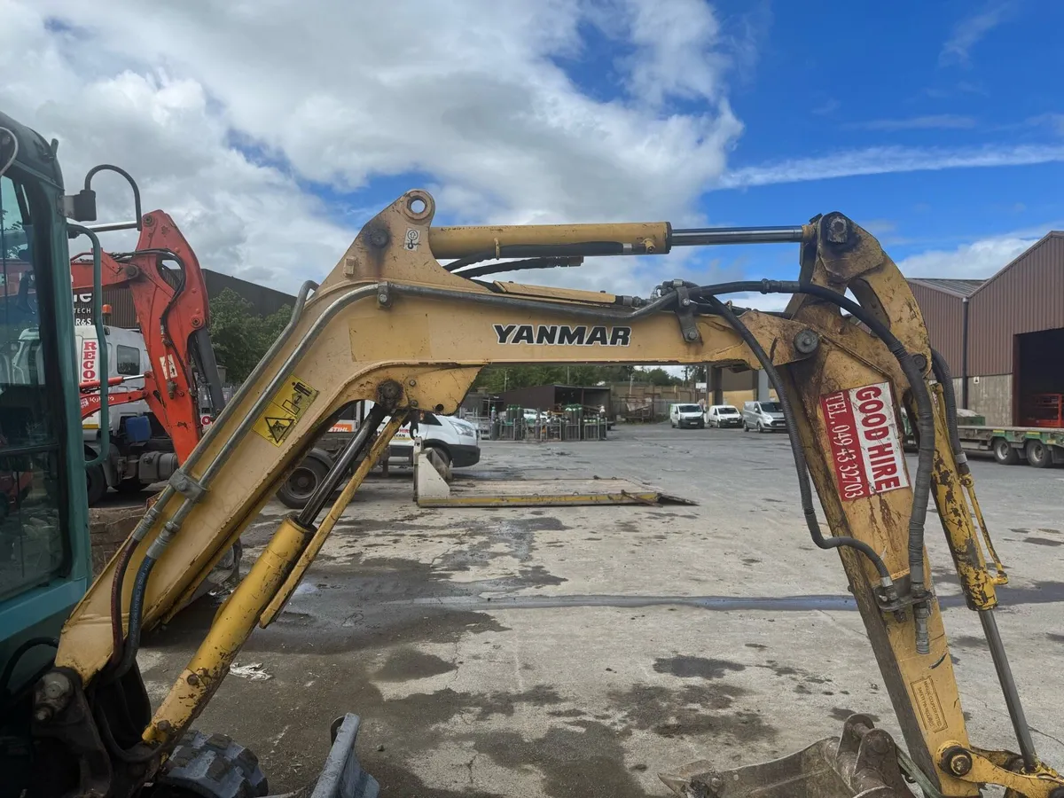 Yanmar 2.8T digger - Image 4