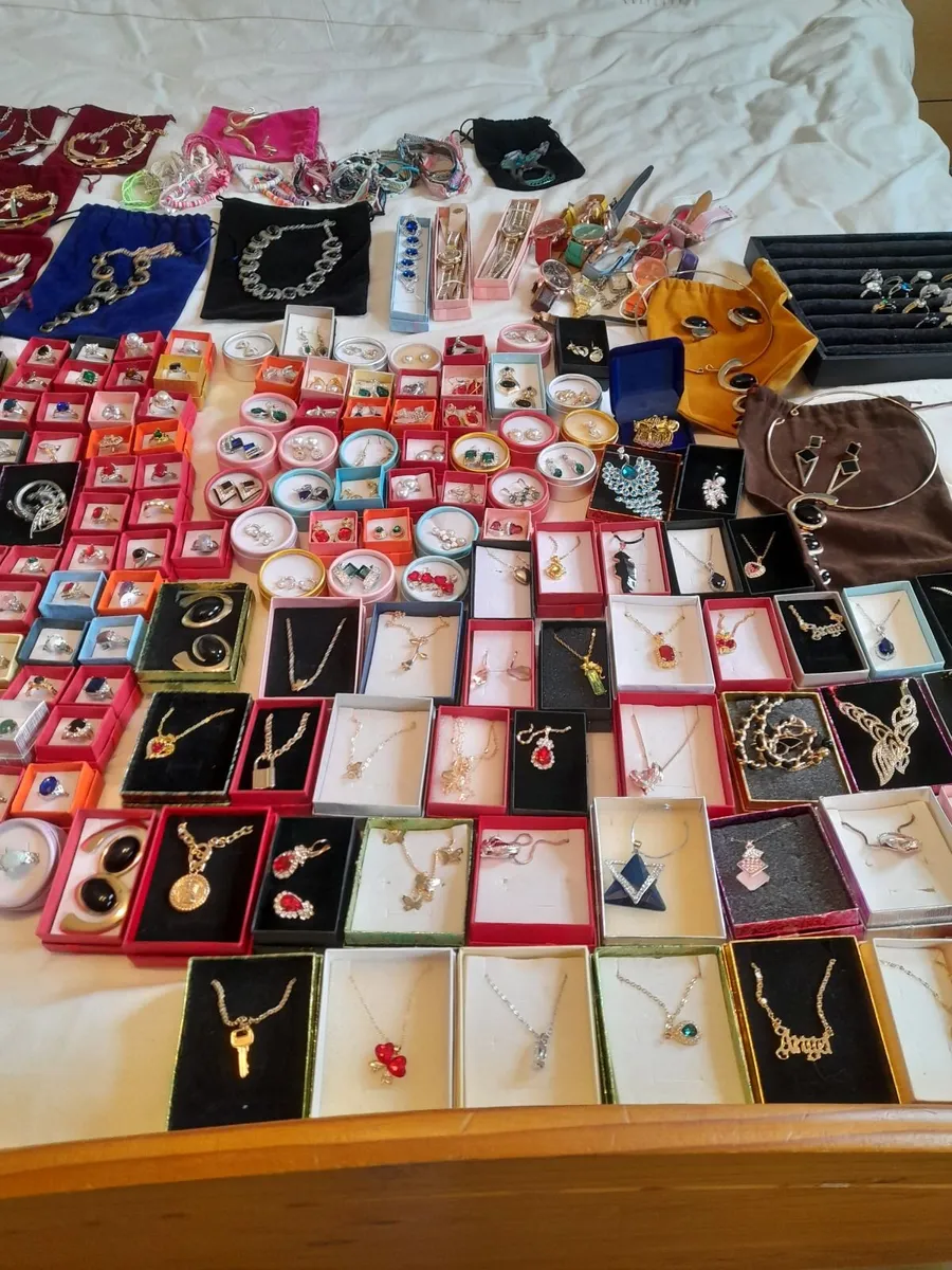 Job lot of costume jewellery - Image 2