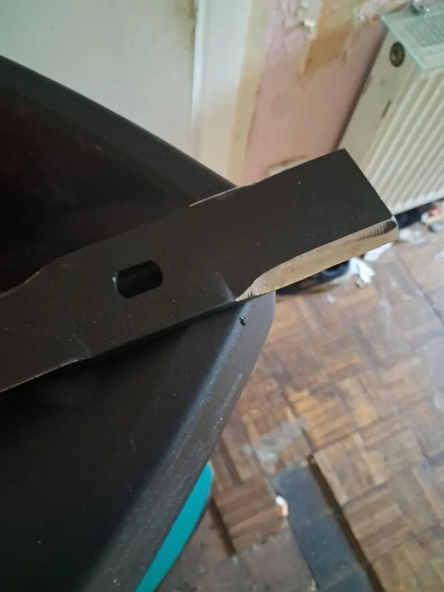 Bosch AXT 2200 Garden Shredder - Image 4