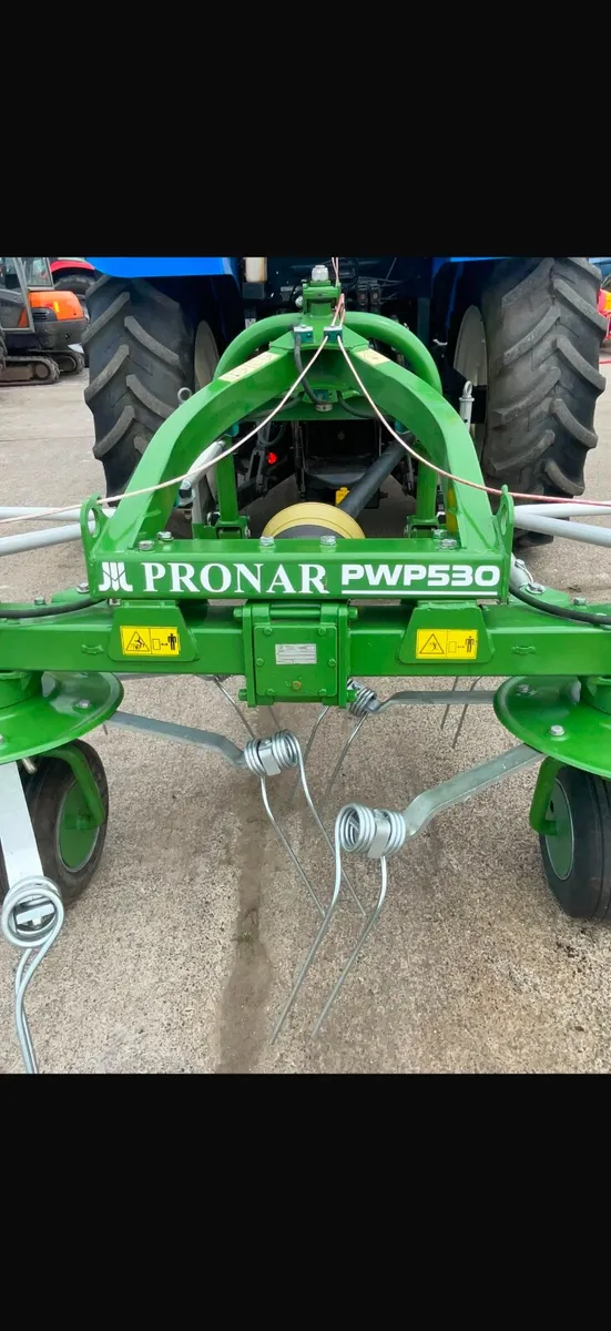 New Pronar 4 rotar tedder - Image 2