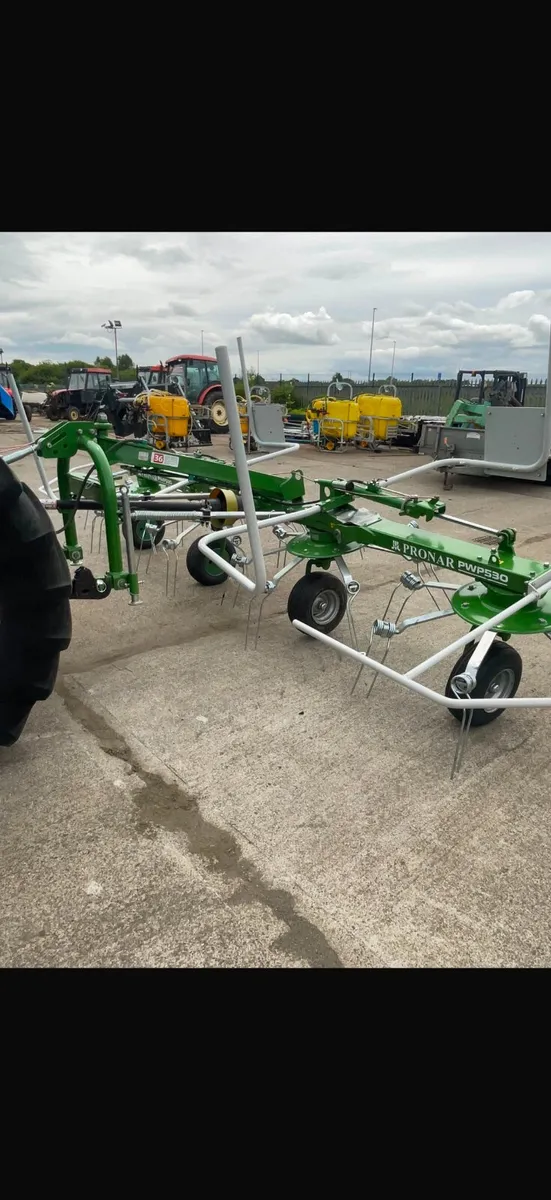 New Pronar 4 rotar tedder - Image 3