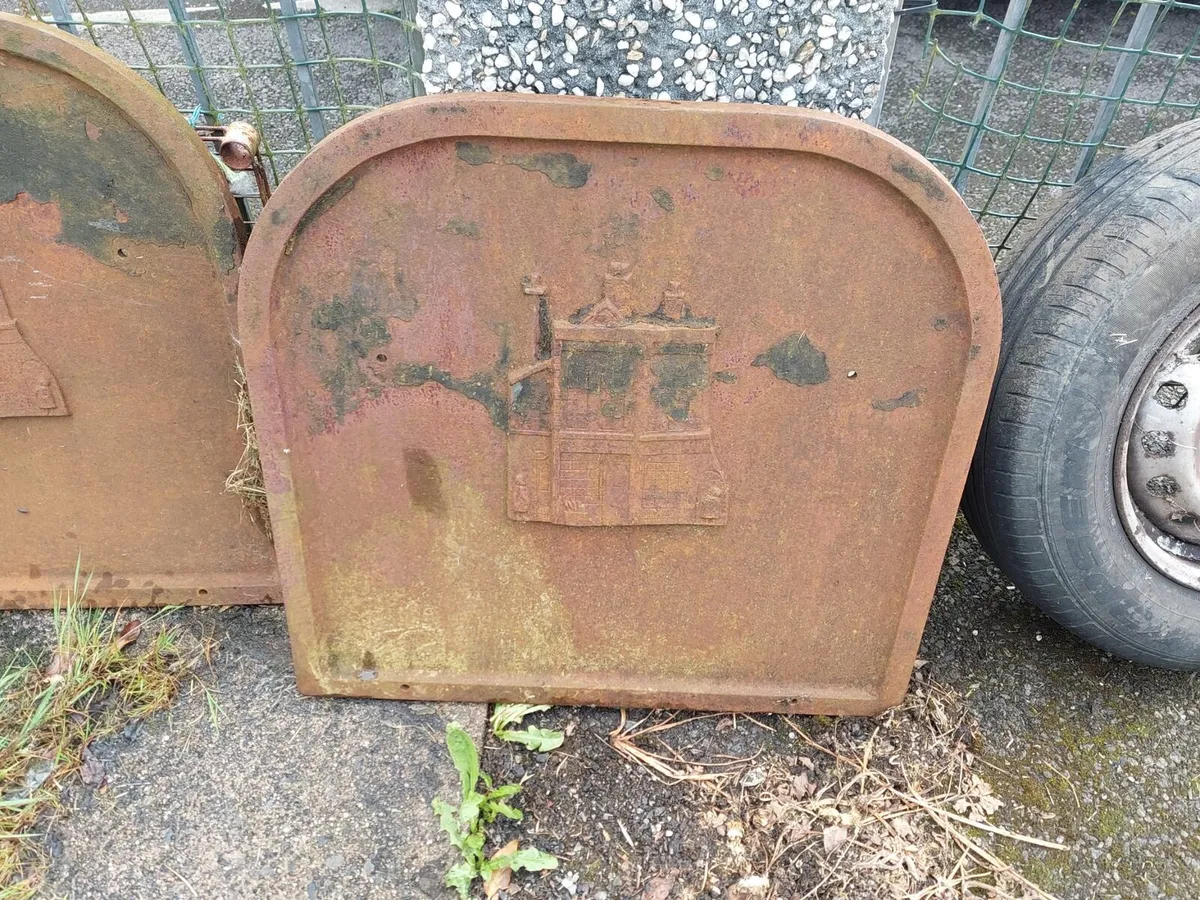 4 Rare Cast Iron Firebacks - Image 1