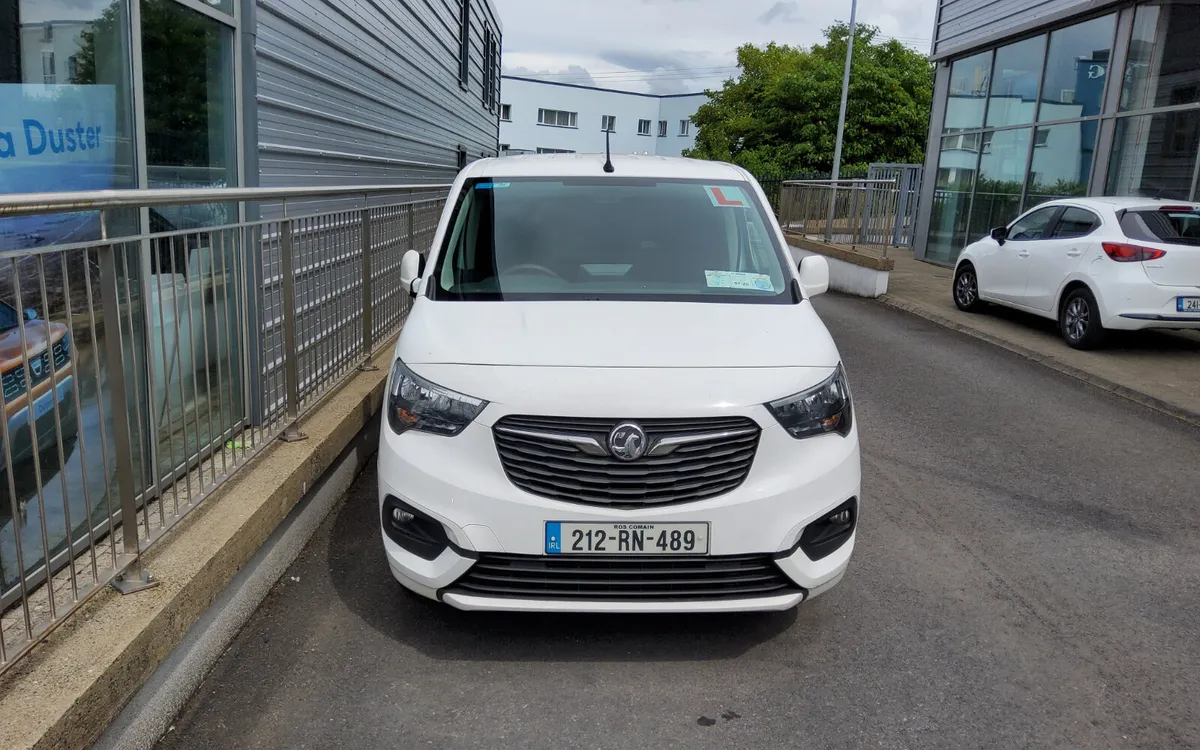 Vauxhall Combo 2021 - Image 3