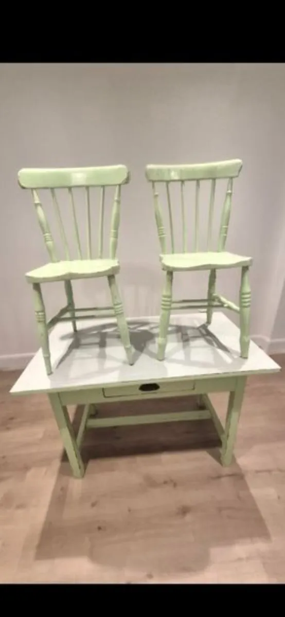 Mid century table and chairs - Image 3