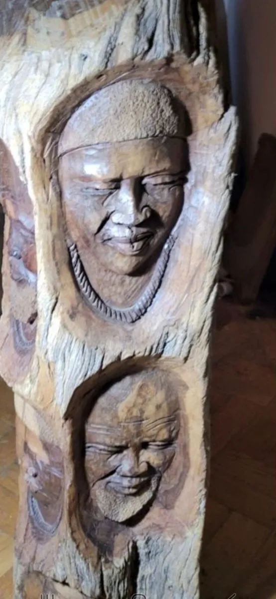 African driftwood carving - Image 2