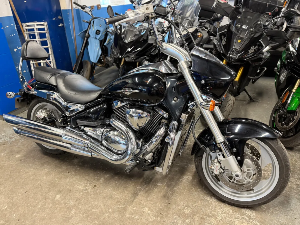2011 SUZUKI BOULEVARD 1500 - Image 2