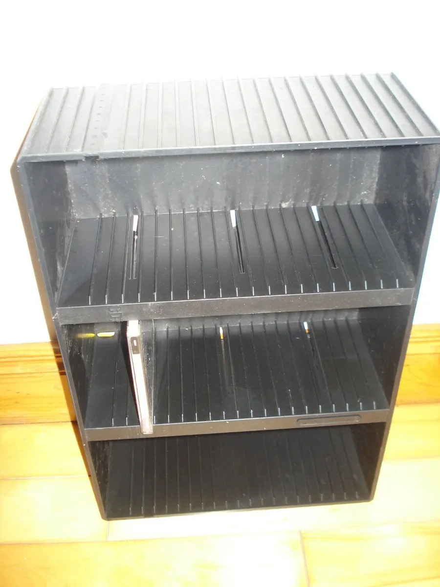 CD STORAGE RACK HOLDERS. - Image 4