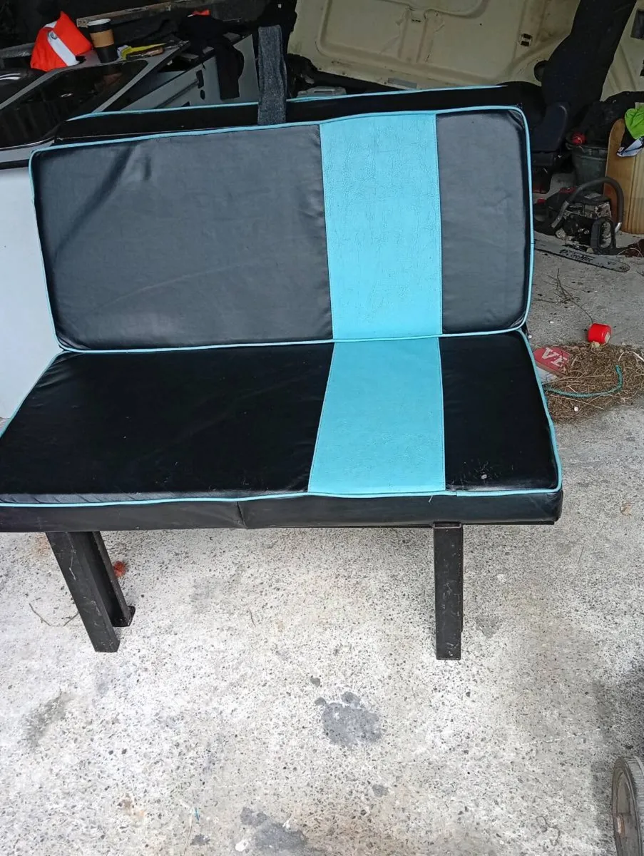 Rock in rool bed 750 euro - Image 4