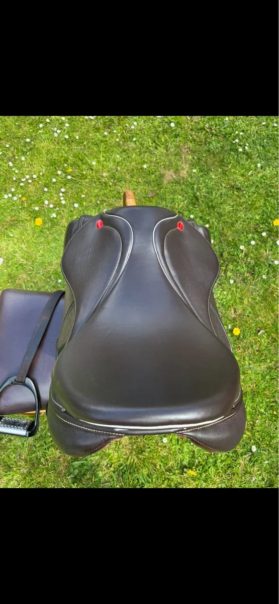 John Whitaker Overton Jump Saddle - Image 4