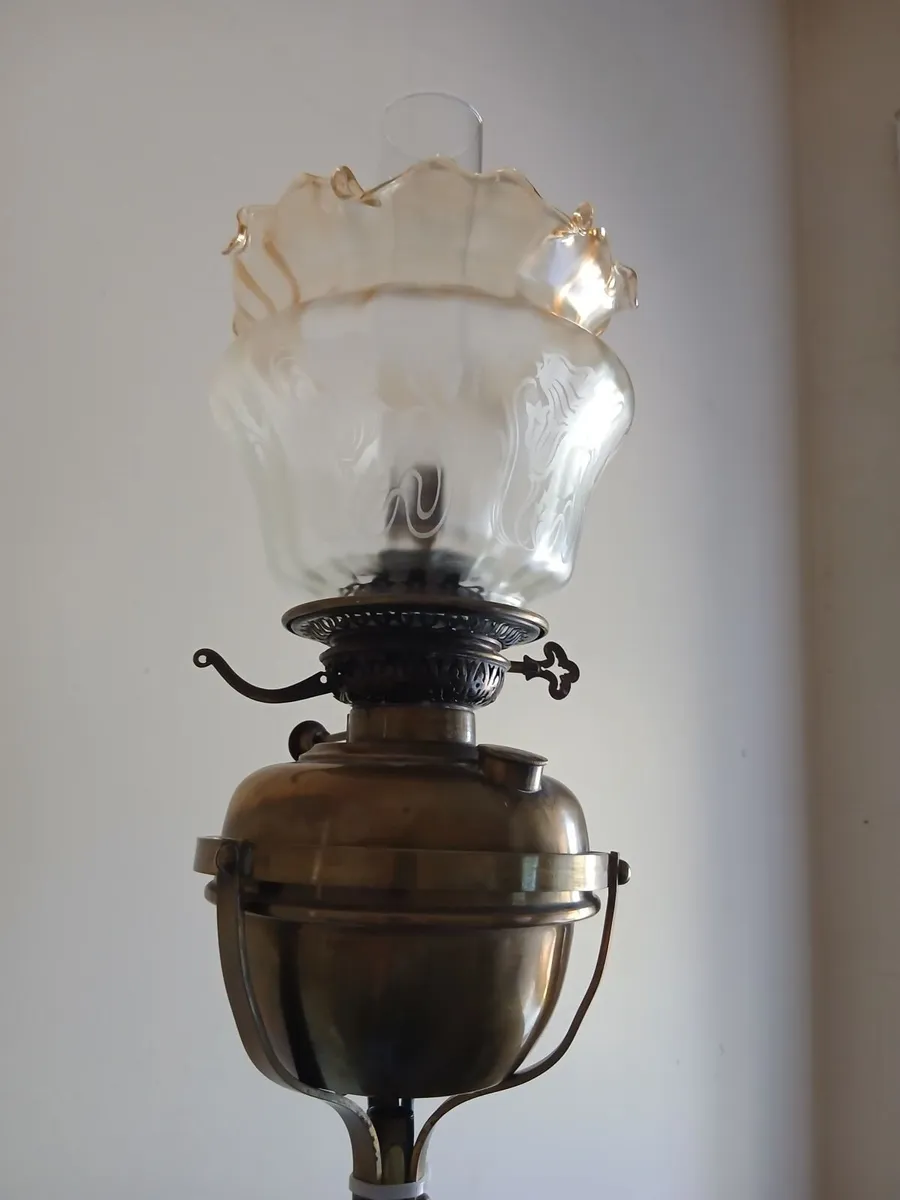 Antique floor oil lamp - Image 4