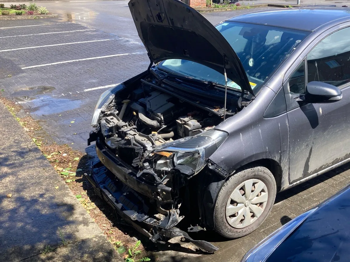 Toyota Yaris - Image 2