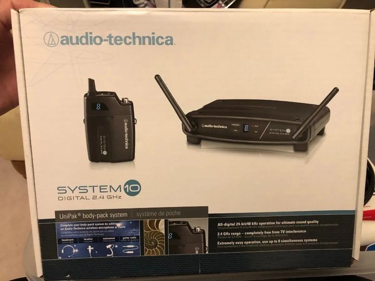 Audio Technoca ATW-1102 Wireless mic, Behringer Multigate Pro, Gator GL Mandolin case - Image 2