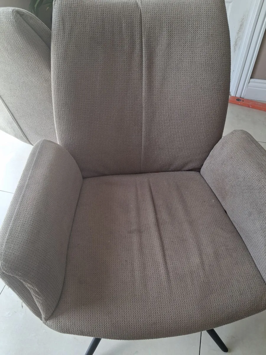 Dining chairs - Image 1