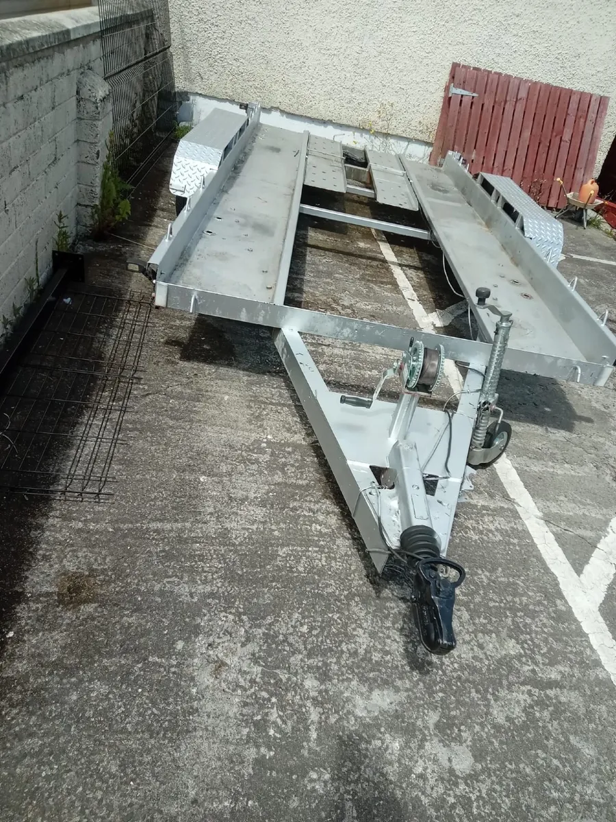 Car transporter - Image 1