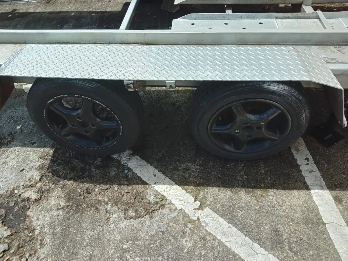 Car transporter - Image 2