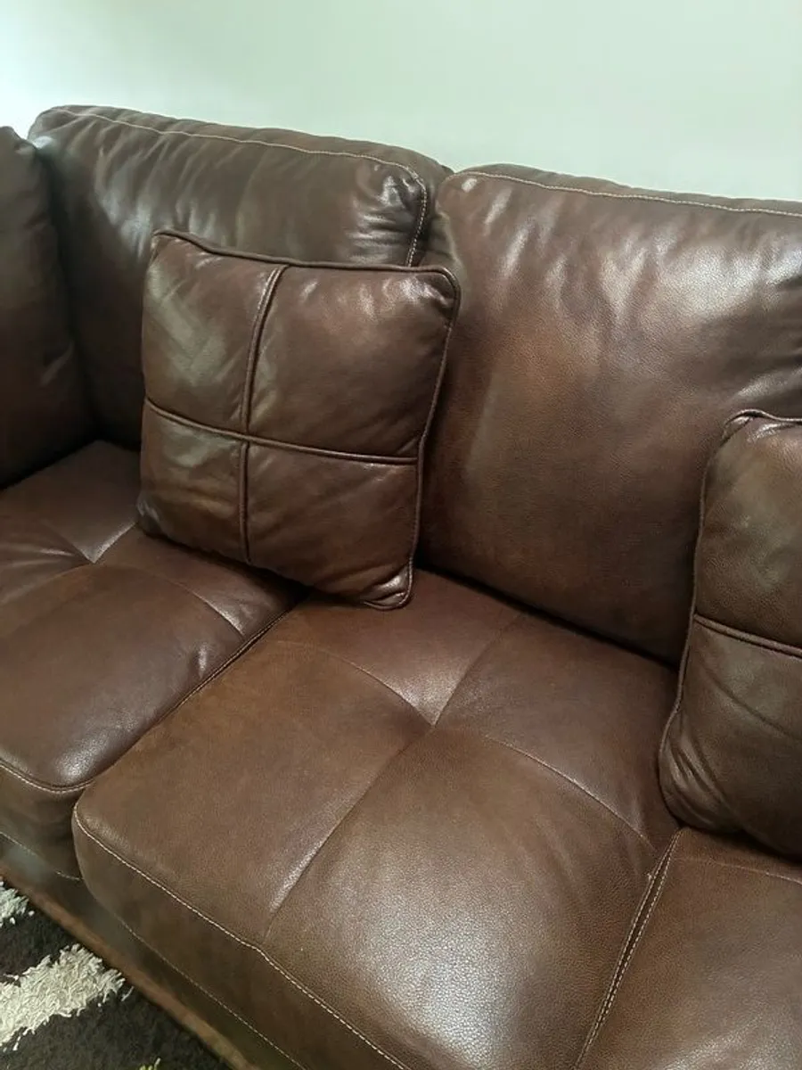 L shaped sofa - Image 3