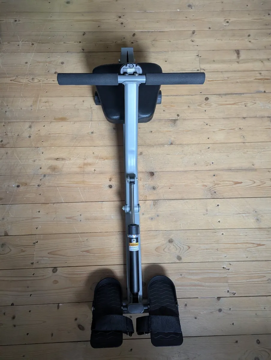 Rowing machine (Foldable) - Image 2